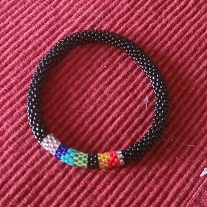 Sashka glass beaded bracelet